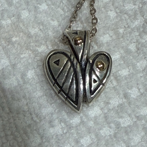 Elegant Silver and Gold Heart Pendant Necklace - Picture 4 of 6